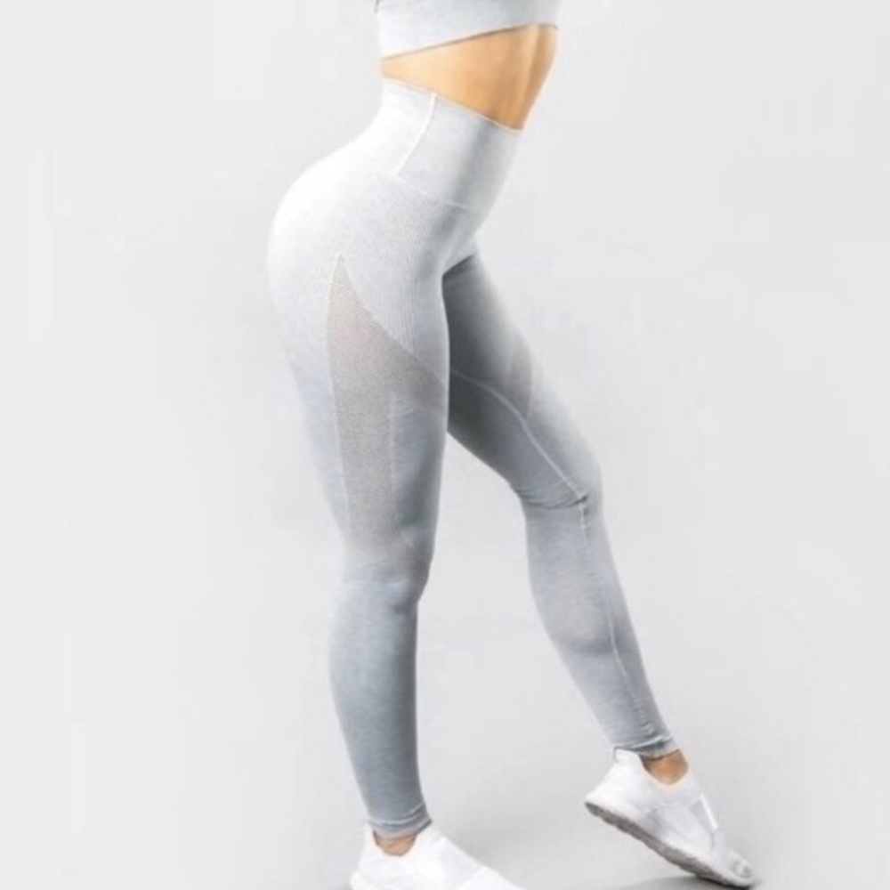 Alphalete Aero leggings